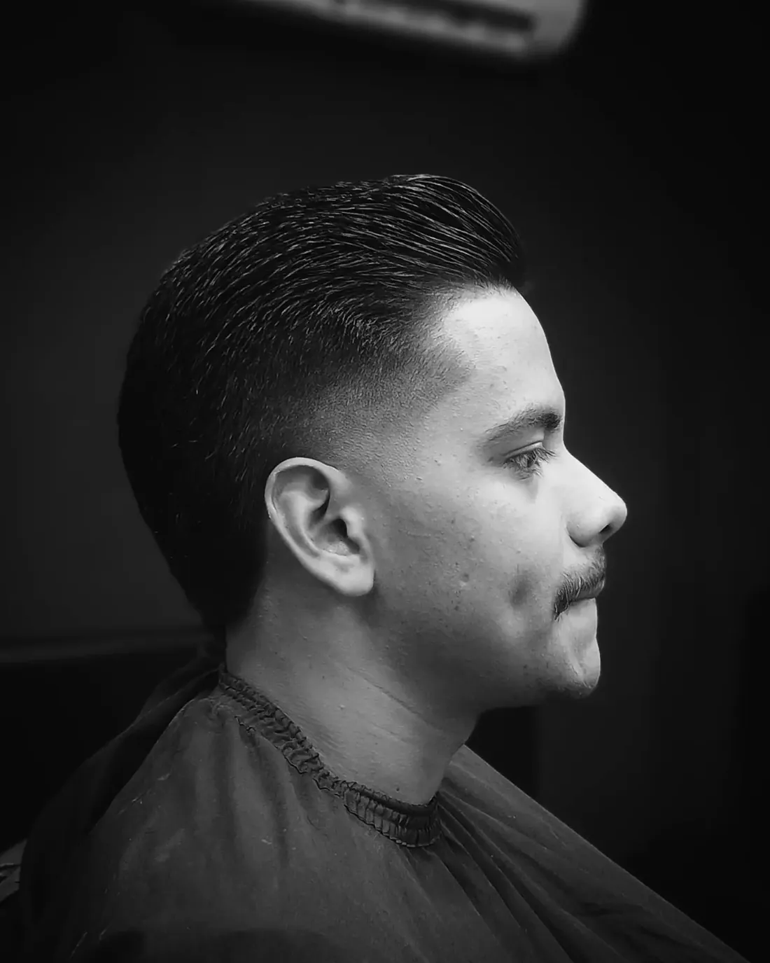 Corte com barba alinhada