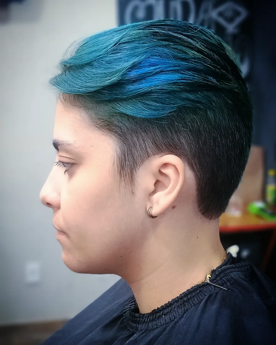 Colorido feito na Barbearia Carvalho, Niterói